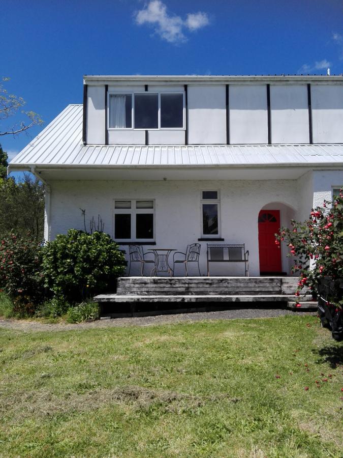 Purple Hen Country Lodge Katikati Exterior photo